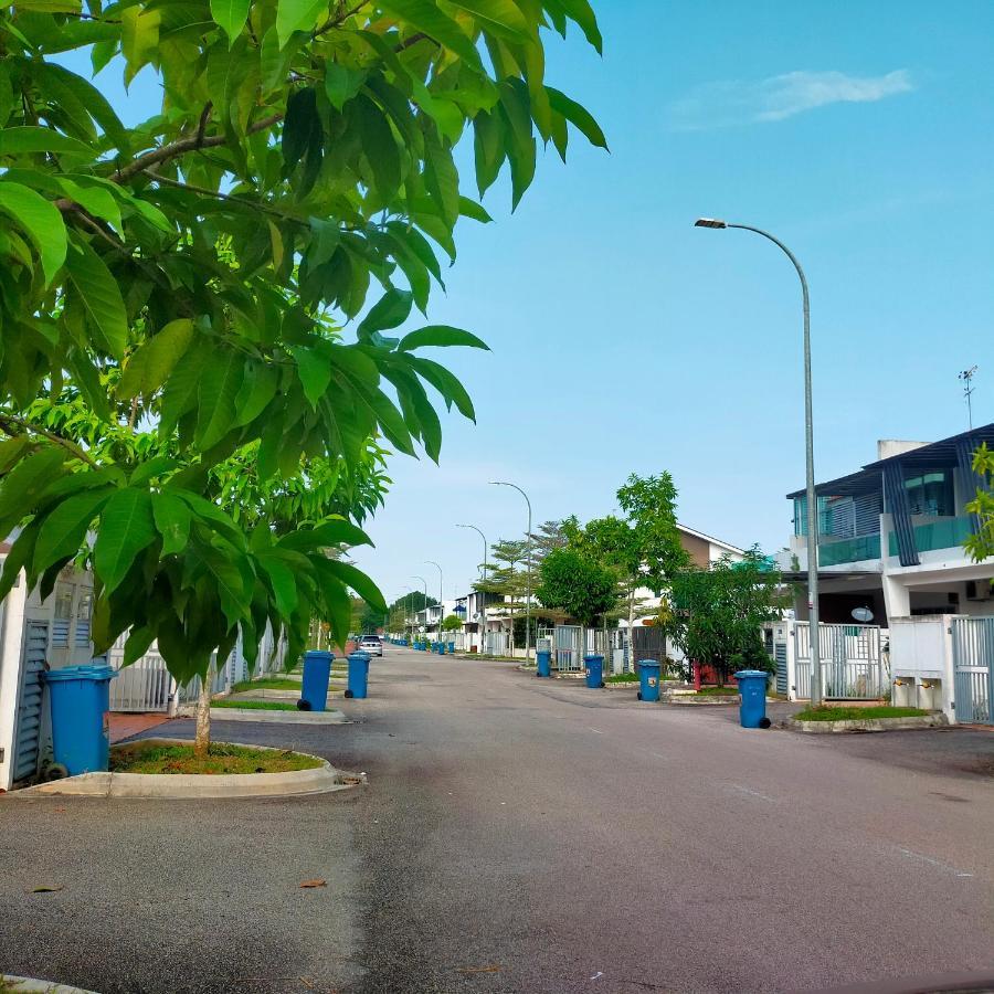 Casuarina Sea Breeze Desaru Apartment Exterior photo